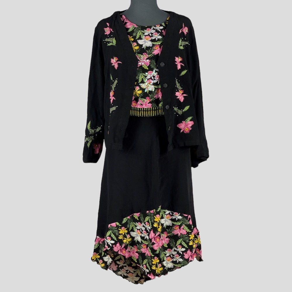 Key Lime Pie L XL Embroidered Beaded Floral Rayon‎ 3 Piece Jacket Top Skirt Set